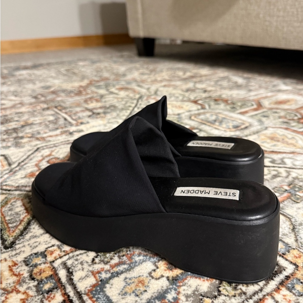 Steve Madden Slinky Platform Sandal Size 8